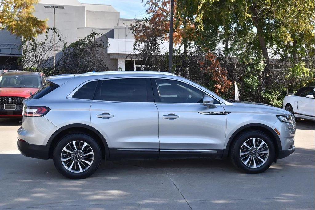 used 2022 Lincoln Nautilus car, priced at $25,461