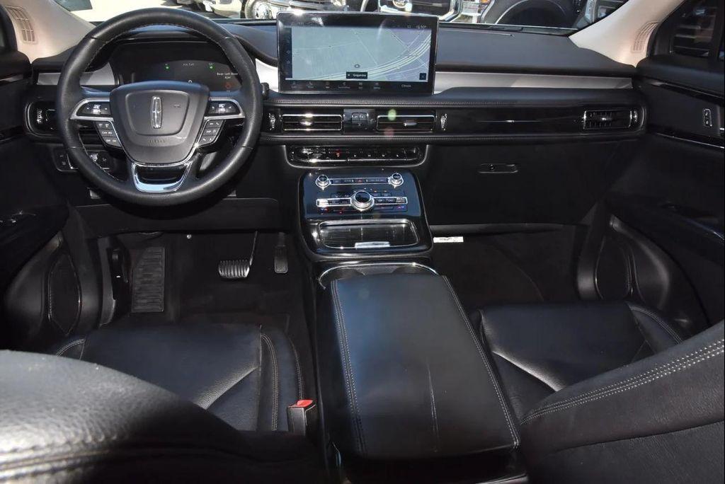 used 2022 Lincoln Nautilus car, priced at $25,461