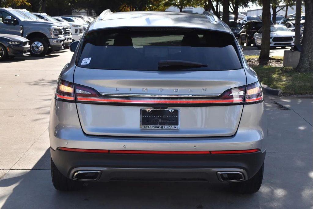 used 2022 Lincoln Nautilus car, priced at $25,461