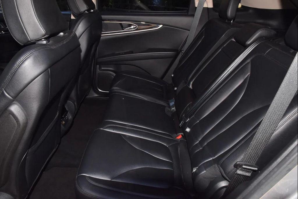 used 2022 Lincoln Nautilus car, priced at $25,461