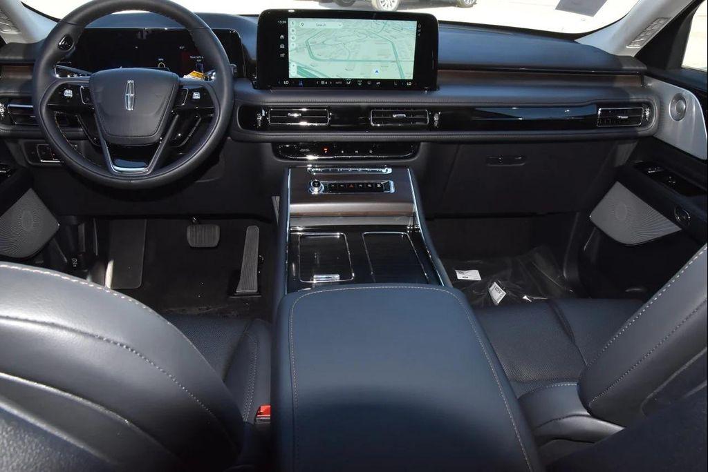 new 2026 Lincoln Aviator car, priced at $76,656