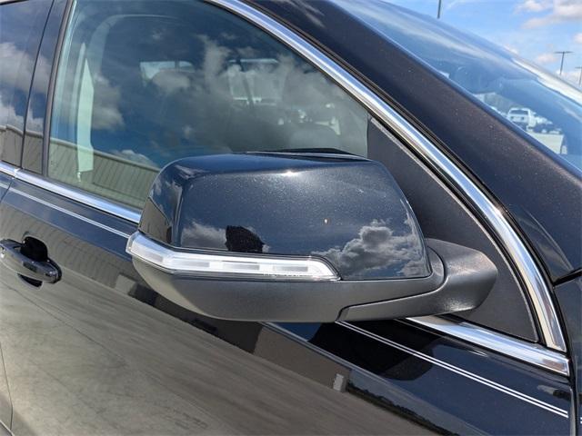 used 2023 GMC Acadia car, priced at $28,781