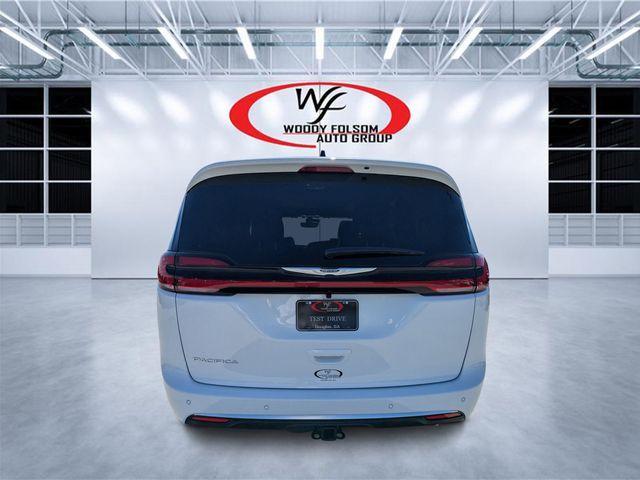 new 2026 Chrysler Pacifica car