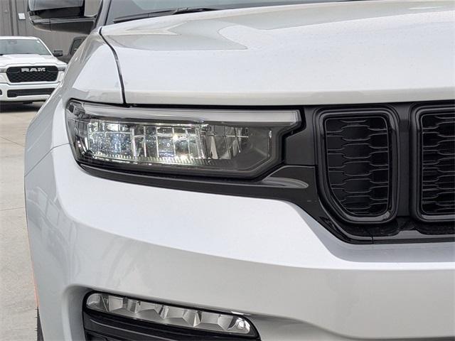 new 2025 Jeep Grand Cherokee car, priced at $48,593