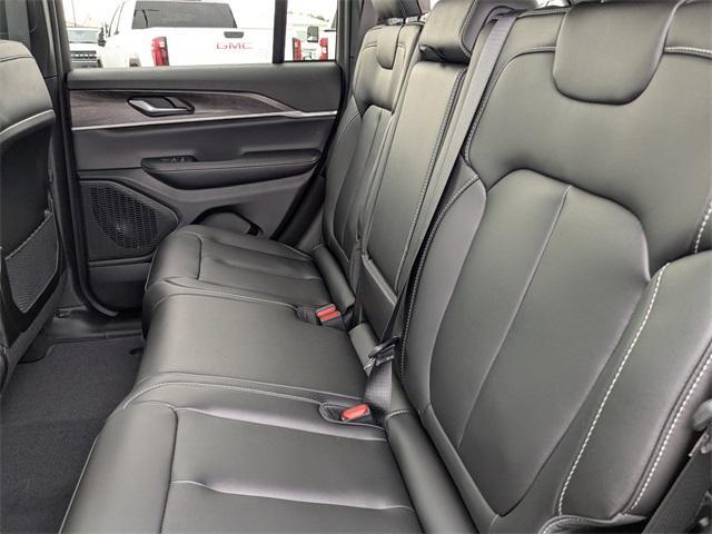 new 2025 Jeep Grand Cherokee car, priced at $48,593