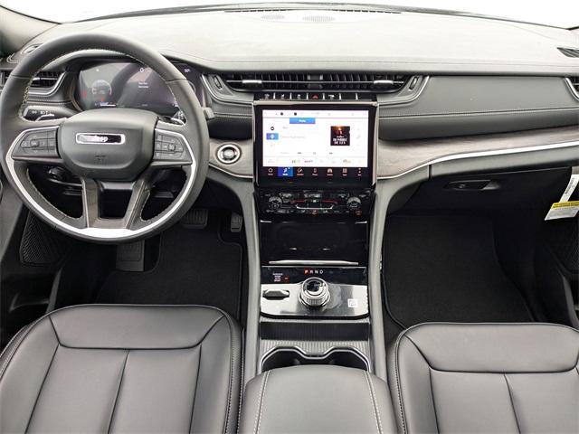 new 2025 Jeep Grand Cherokee car, priced at $48,593