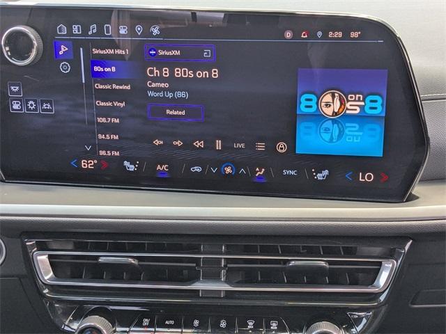 used 2025 Chevrolet Traverse car, priced at $38,032