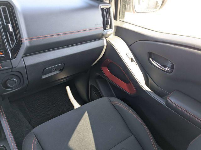 used 2025 Nissan Frontier car, priced at $39,396