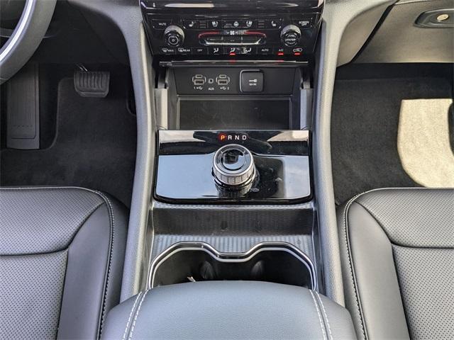 used 2025 Jeep Grand Cherokee car, priced at $42,747