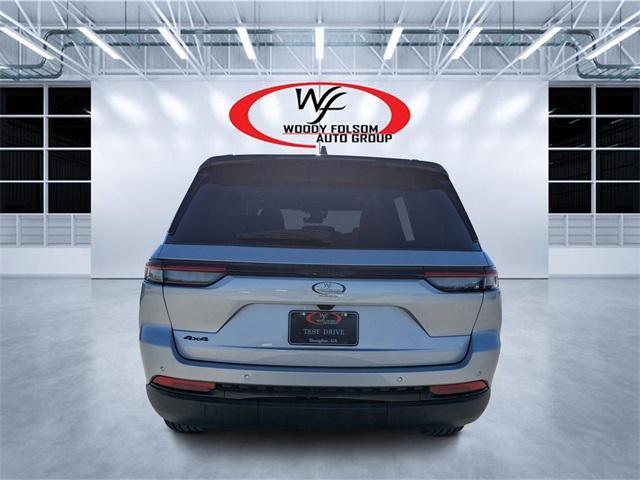 new 2025 Jeep Grand Cherokee car, priced at $48,593