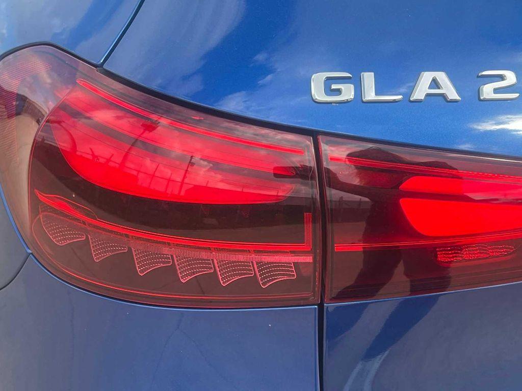 used 2025 Mercedes-Benz GLA 250 car, priced at $39,995