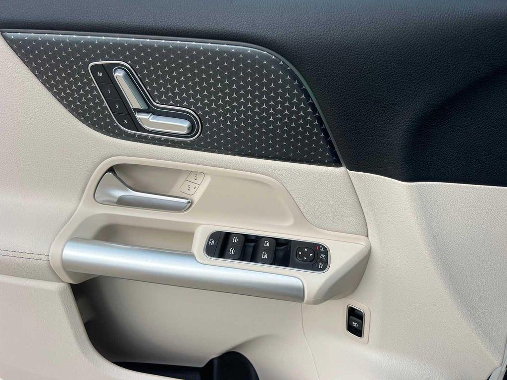 used 2025 Mercedes-Benz GLA 250 car, priced at $40,452