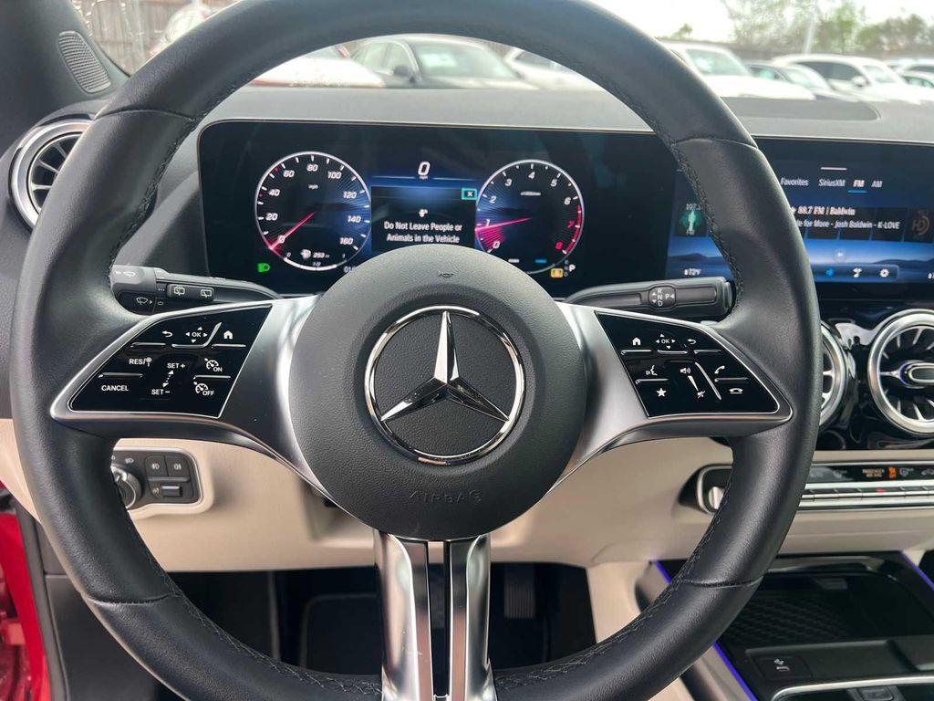 used 2025 Mercedes-Benz GLA 250 car, priced at $39,792