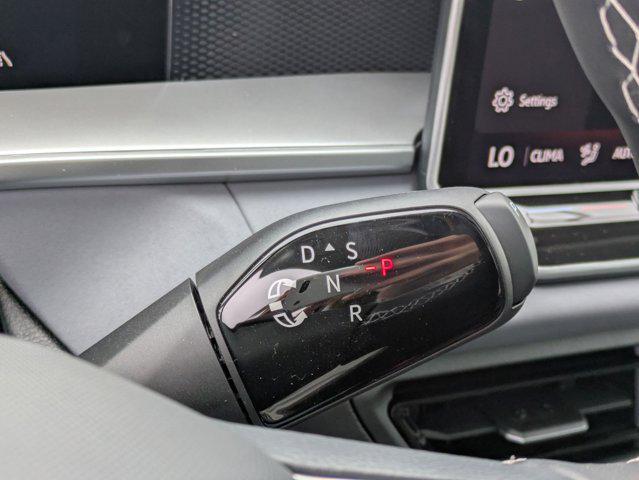 new 2026 Volkswagen Tiguan car, priced at $35,457