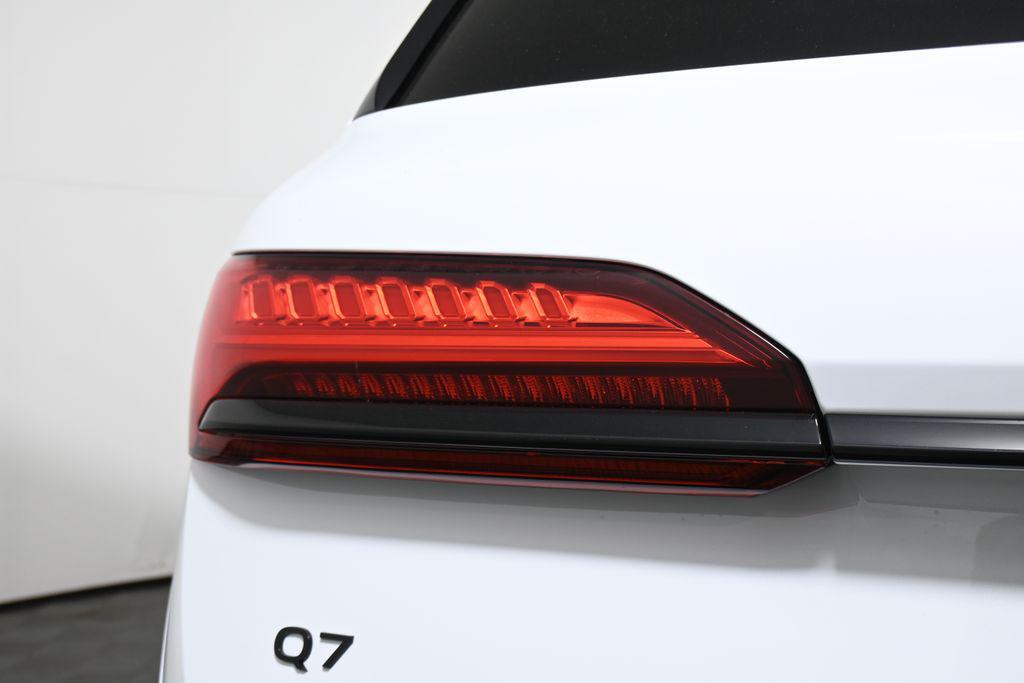new 2026 Audi Q7 car, priced at $79,155