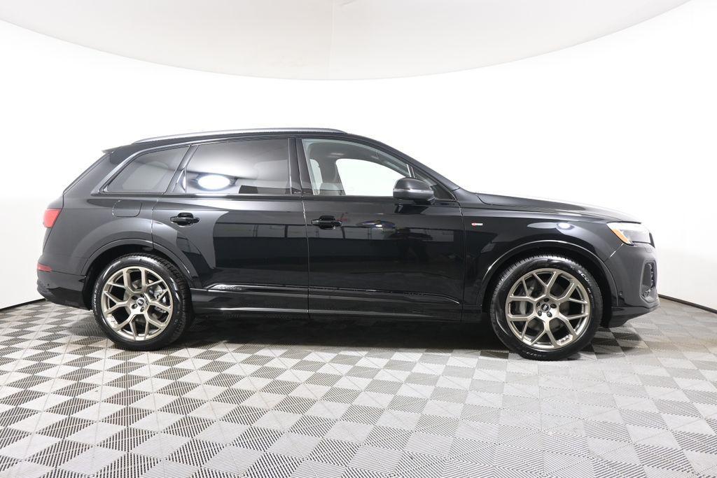 new 2026 Audi Q7 car, priced at $80,155