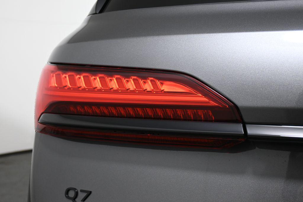 new 2026 Audi Q7 car, priced at $79,155