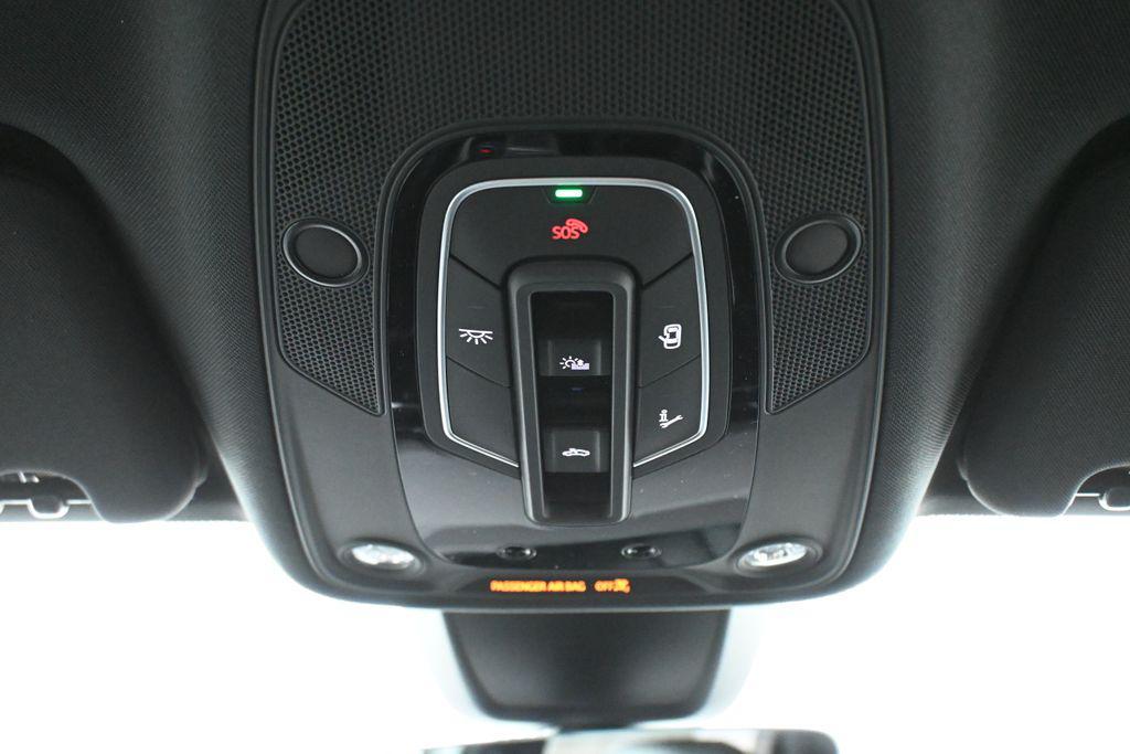 new 2026 Audi Q7 car, priced at $78,560