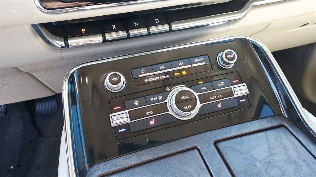 used 2019 Lincoln Navigator car, priced at $25,000