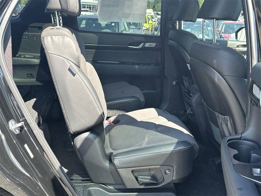 new 2025 Hyundai Palisade car, priced at $53,120