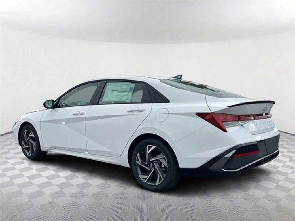 new 2025 Hyundai ELANTRA HEV car, priced at $28,560
