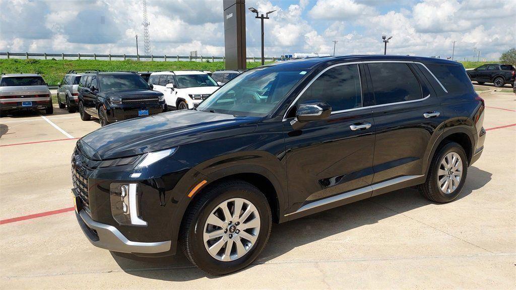 used 2025 Hyundai Palisade car, priced at $34,593