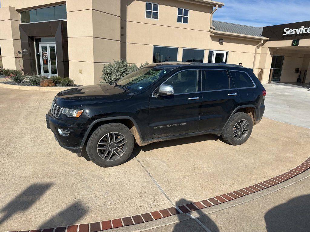used 2022 Jeep Grand Cherokee car, priced at $20,000