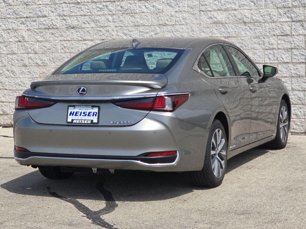 used 2021 Lexus ES 300h car, priced at $32,474