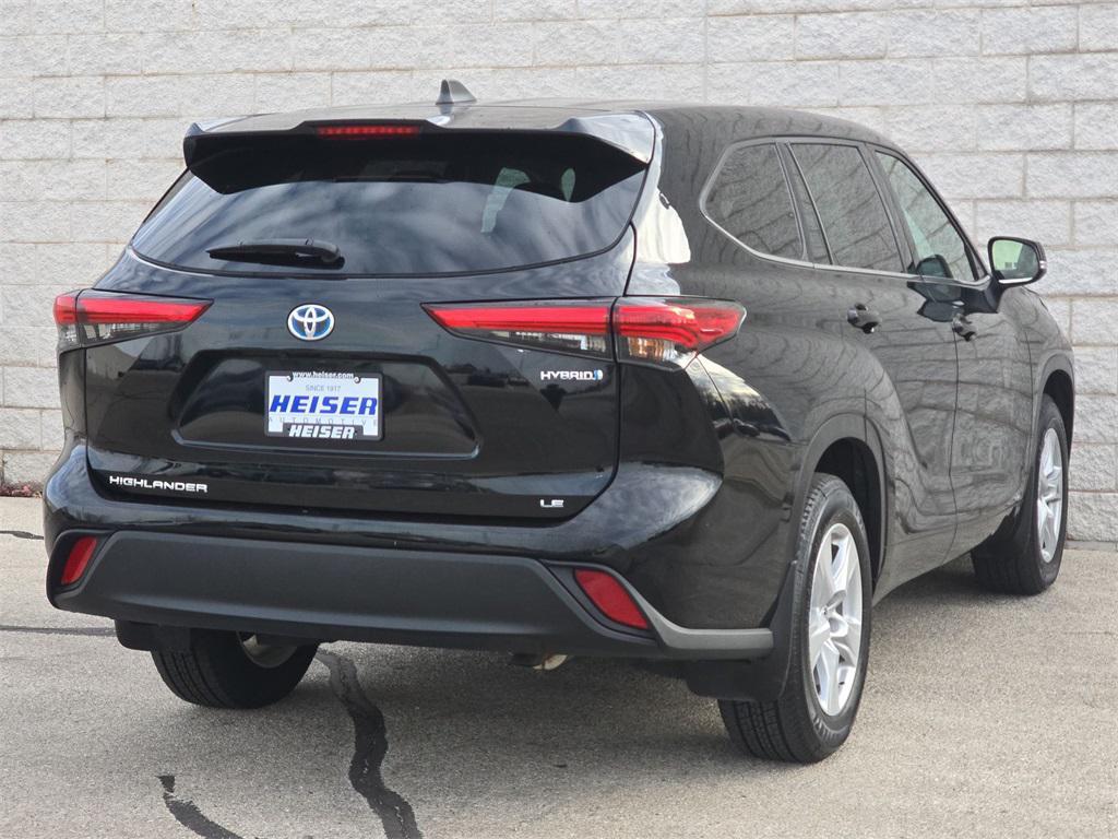 used 2022 Toyota Highlander Hybrid car, priced at $26,989