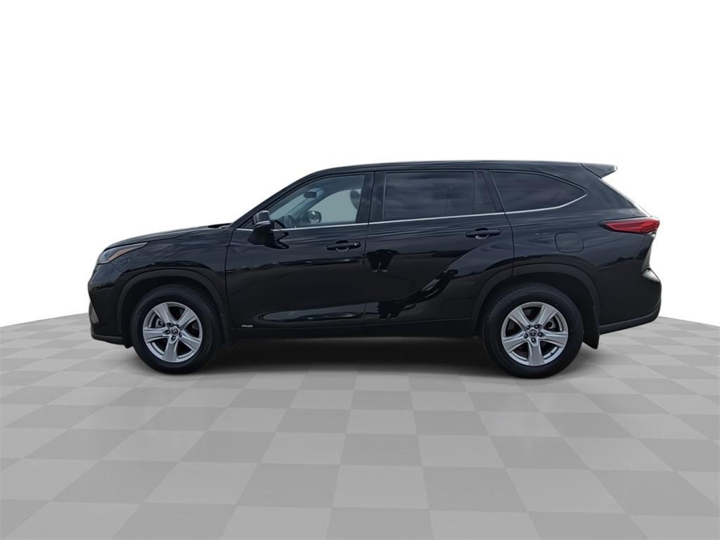 used 2022 Toyota Highlander Hybrid car, priced at $26,989