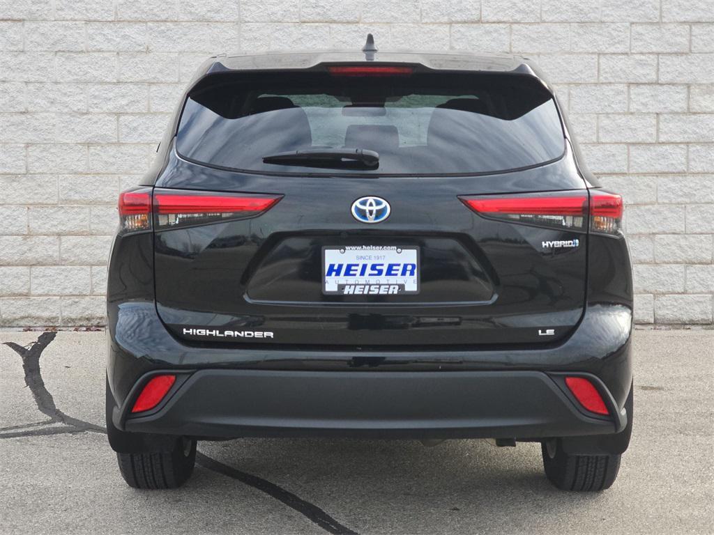 used 2022 Toyota Highlander Hybrid car, priced at $26,989