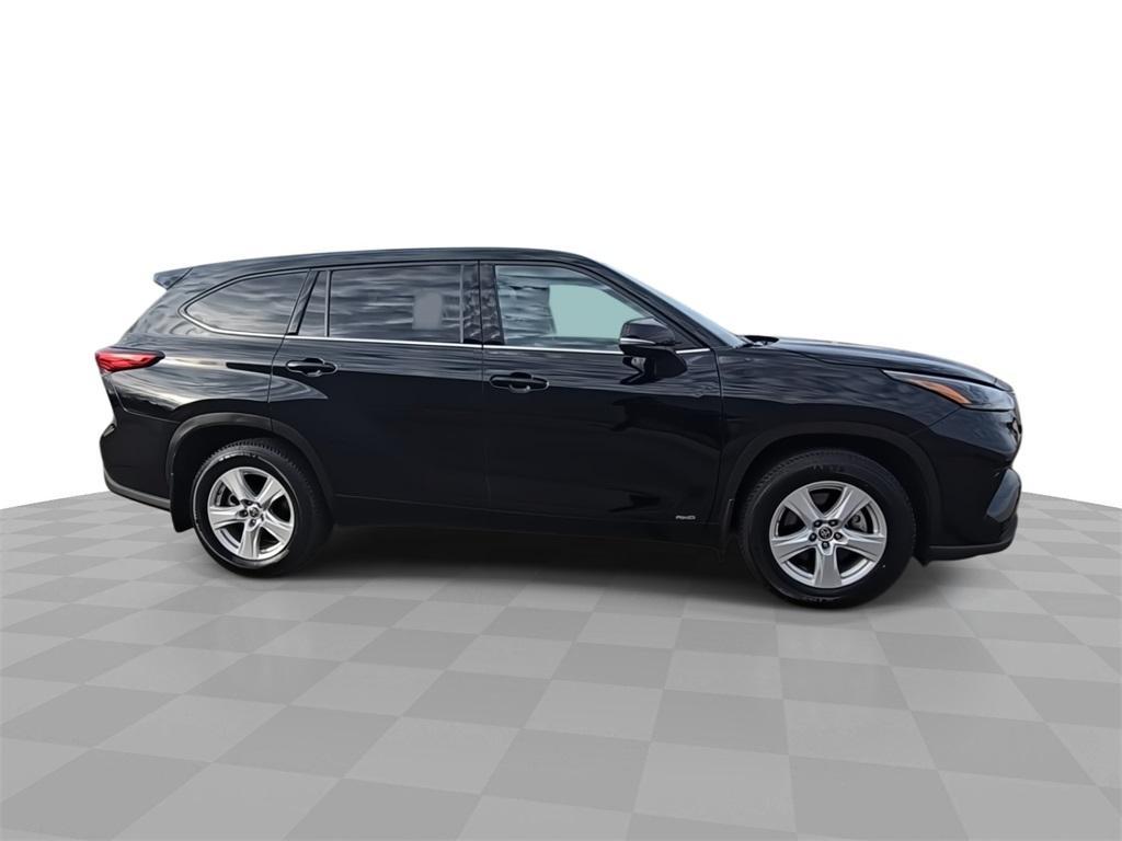 used 2022 Toyota Highlander Hybrid car, priced at $26,989
