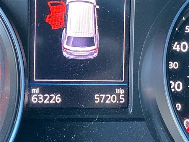 used 2021 Volkswagen Atlas Cross Sport car, priced at $20,000