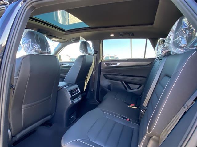 new 2026 Volkswagen Atlas Cross Sport car, priced at $46,704