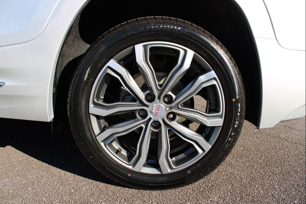 used 2020 GMC Terrain car, priced at $22,986