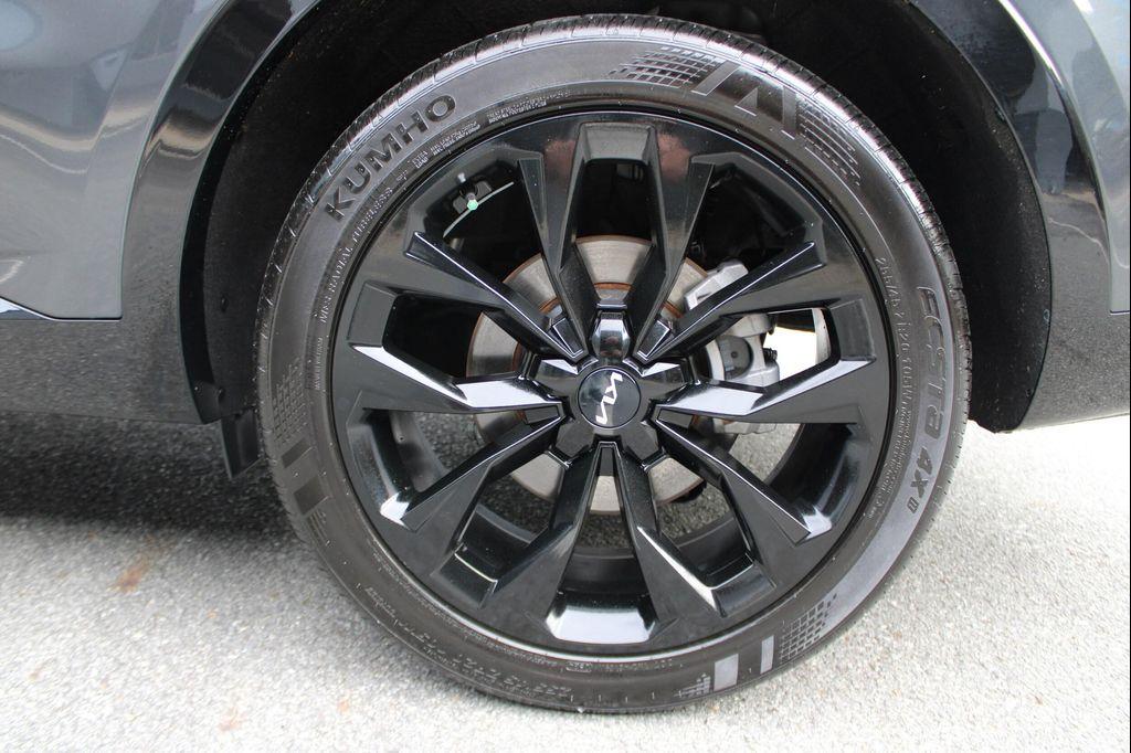 used 2022 Kia Sorento car, priced at $25,996