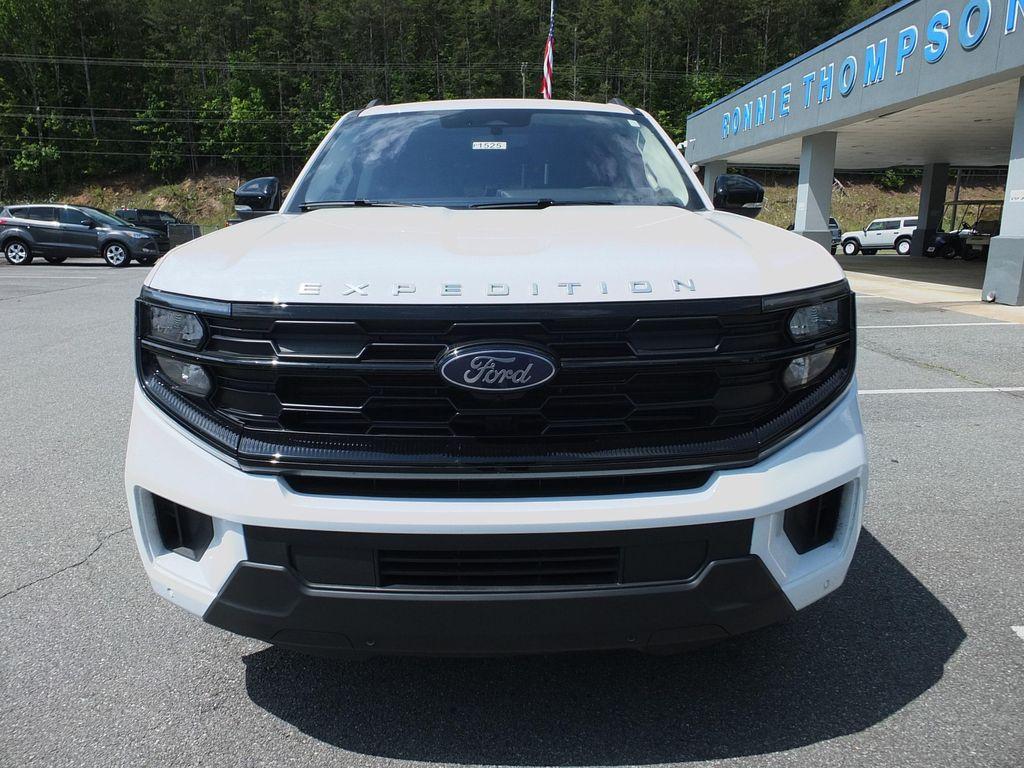 used 2025 Ford Expedition car