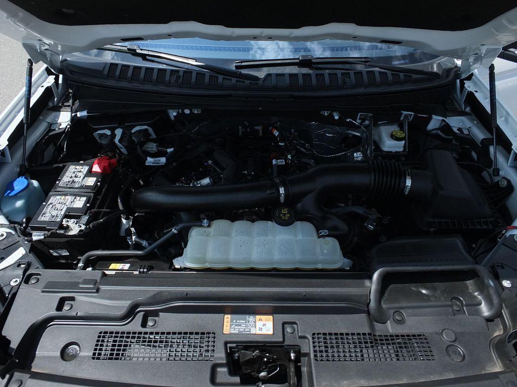 used 2025 Ford Expedition car