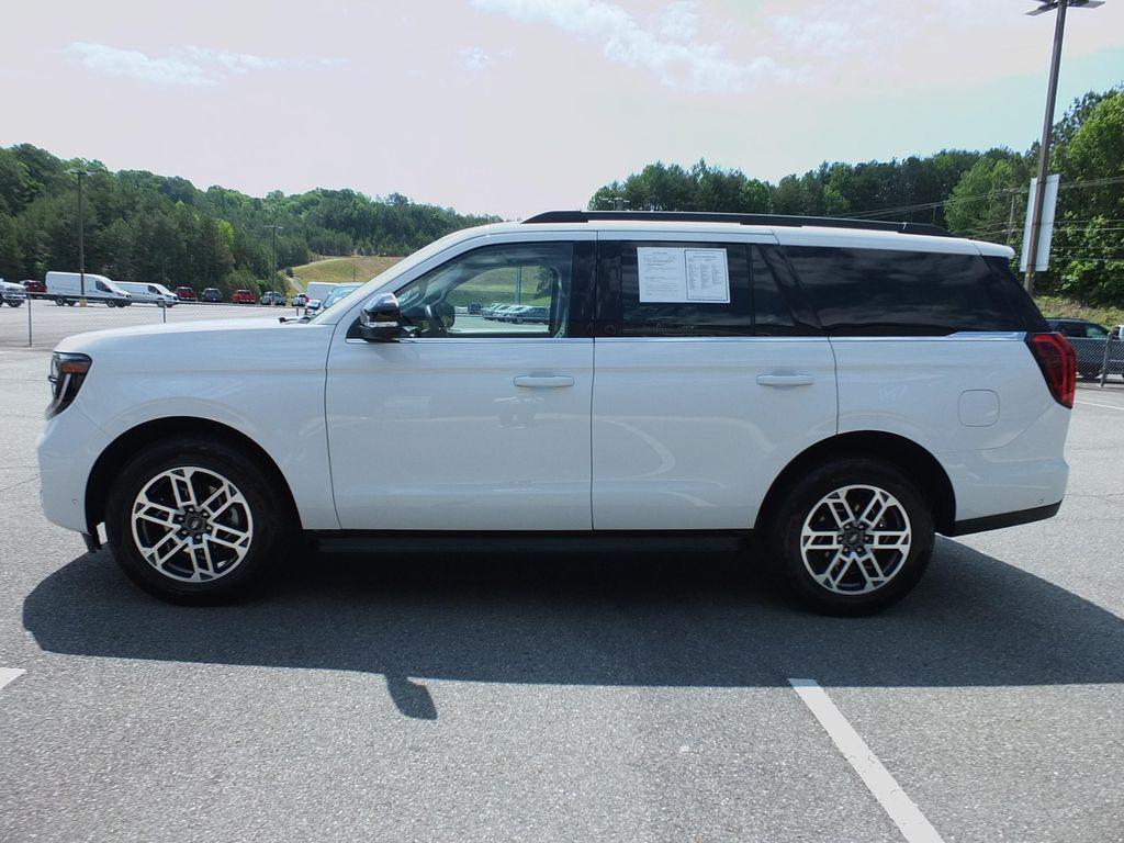 used 2025 Ford Expedition car