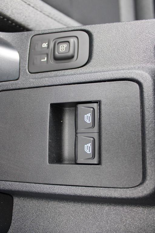 new 2025 Ford Bronco car, priced at $42,185