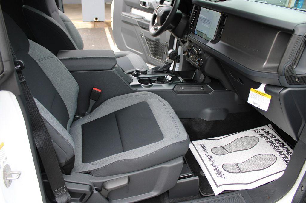 new 2025 Ford Bronco car, priced at $42,185