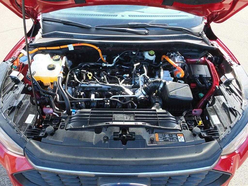 used 2025 Ford Escape car, priced at $29,996