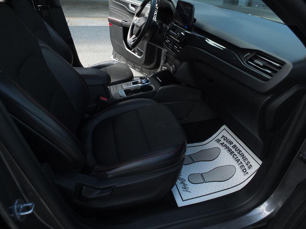 used 2025 Ford Escape car, priced at $25,284