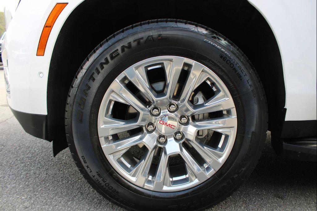 used 2025 GMC Yukon car, priced at $71,525