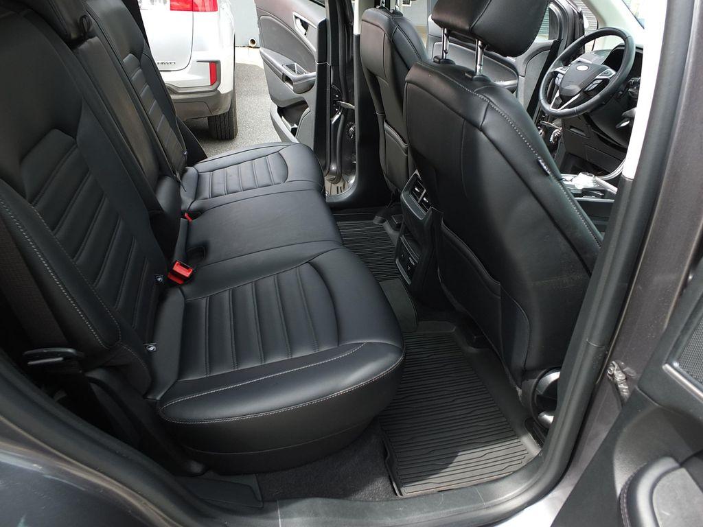 used 2024 Ford Edge car, priced at $30,813