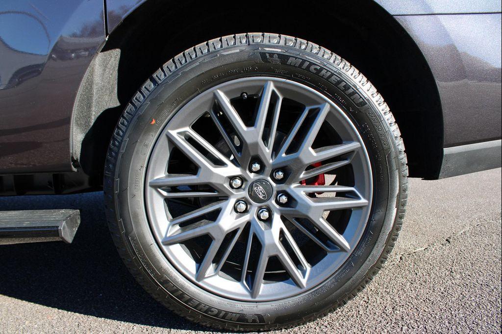 new 2025 Ford Expedition Max car, priced at $87,925