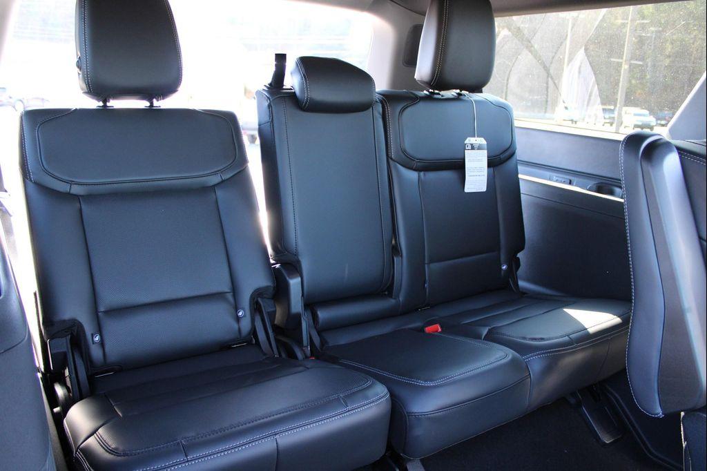 new 2025 Ford Expedition Max car, priced at $87,925