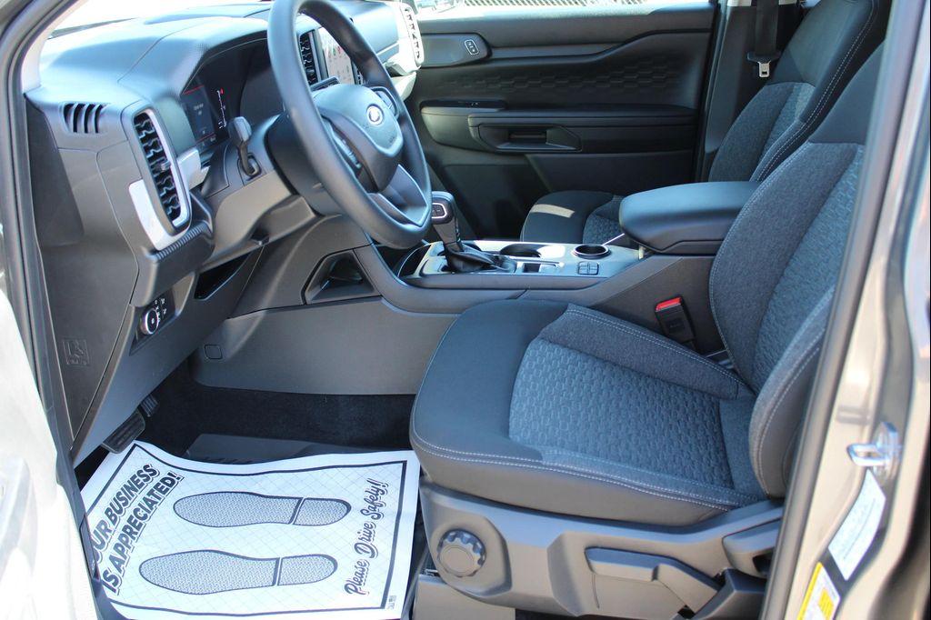 new 2025 Ford Ranger car, priced at $33,590