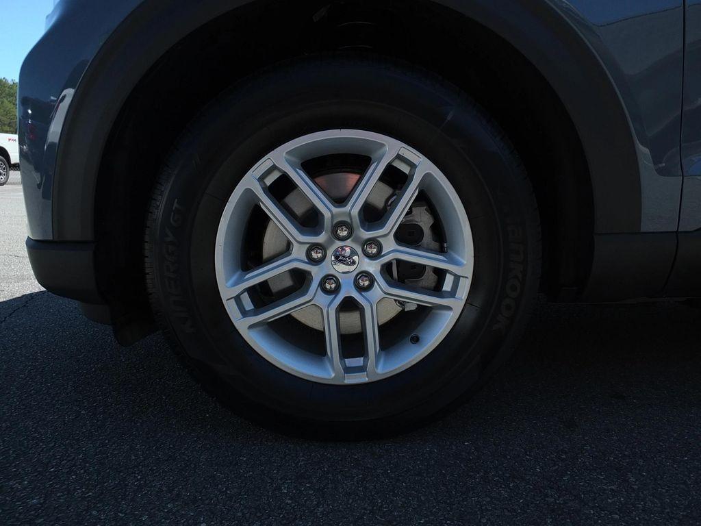new 2026 Ford Explorer car, priced at $38,043