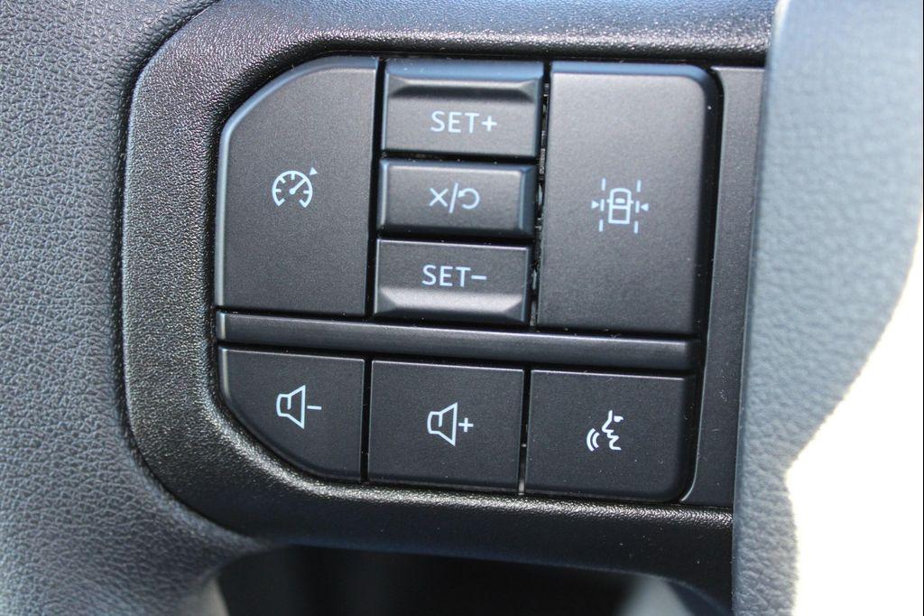 new 2025 Ford F-150 car, priced at $55,595